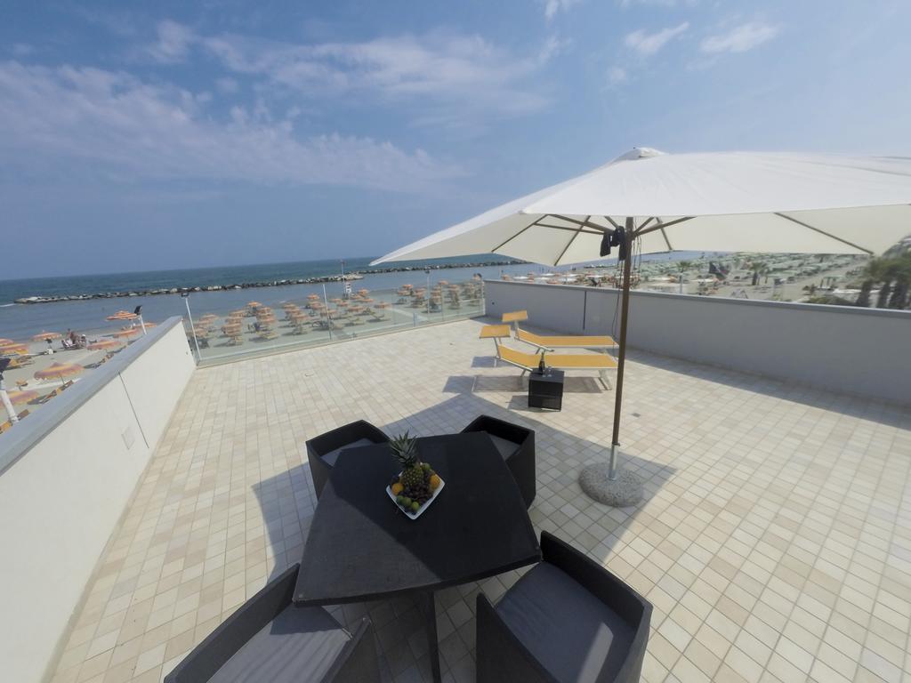 Hotel & Residence Cavalluccio Marino Rimini Kültér fotó