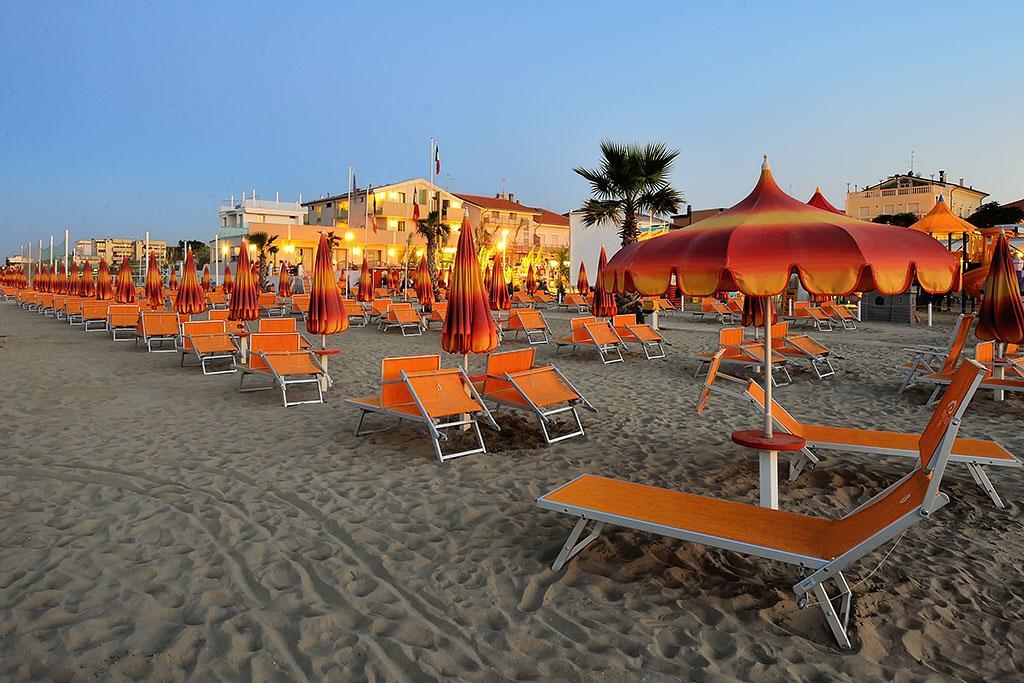 Hotel & Residence Cavalluccio Marino Rimini Kültér fotó