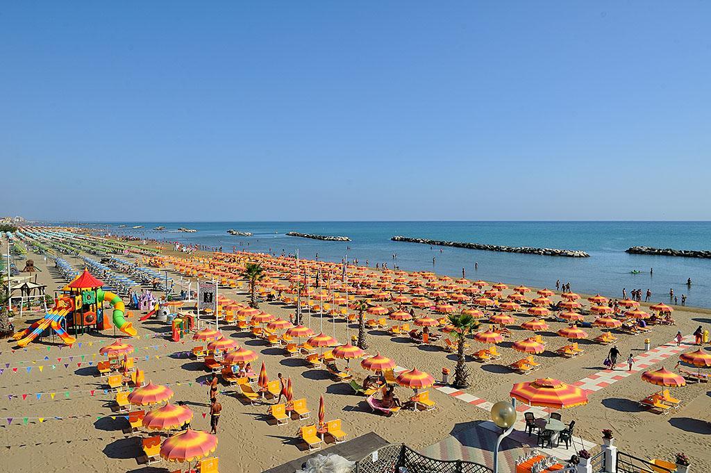 Hotel & Residence Cavalluccio Marino Rimini Kültér fotó